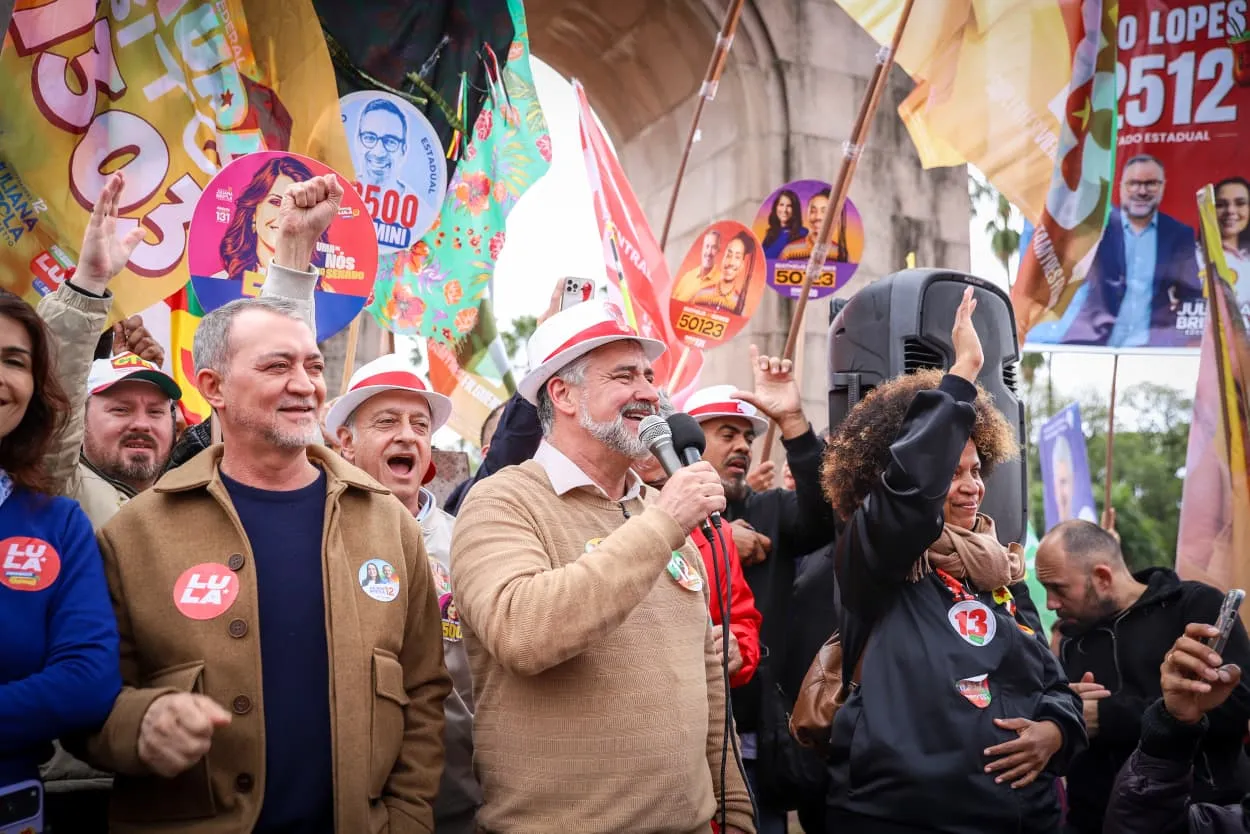 Pimenta afirmou que a mobilização iniciada neste domingo seguirá até o fechamento das urnas no dia 4 de outubro - foto Rafa Stédile